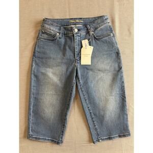 New Tommy Bahama Isla Indigo Boardwalk 15-Inch Shorts Size 4 Med Wash High Rise